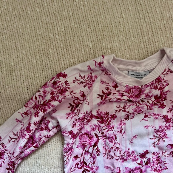 Bums & Roses Jogger Set - Picture 6 of 6